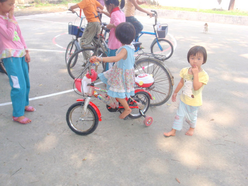 These are curiosity seekers.
